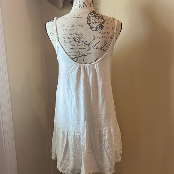 Sundress - Picture 6 of 7